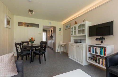 Vlissingen Apartment | Welcome in - Appartement dichtbij het strand, met fietsenberging en ruim terras