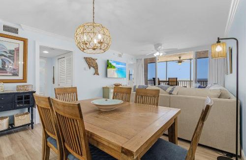 Fort Myers Beach Apartment | Welcome to Beach Villa's # 603 Vacation Rental - 250 Estero Blvd condo