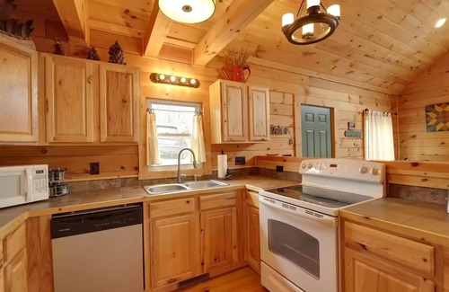Lake Lure Cabin | Welcome to Bearfoot Cabin