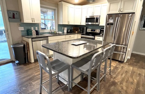 South Haven House | Welcome to Camp Lilly