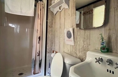 Gaylord Cabin | Welcome to Cottage 7 at Heart Lake Resort!