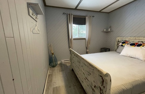Northfield Cottage | Welcome to fishing paradise, located on formerly Whitefish Lodge in Gracefield