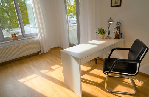 Schoenefeld Apartment | Welcome to Fly Inn Apartment Berlin