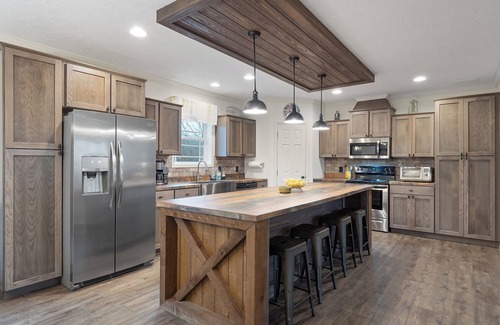 Double Springs House | Welcome to Haven on the Lake!