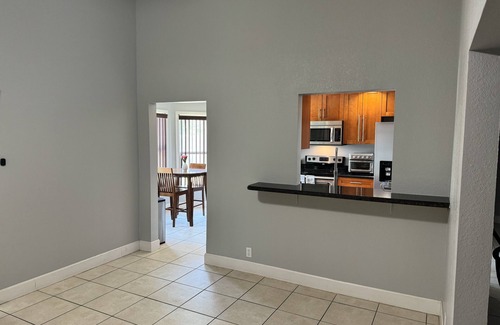 San Carlos Park House | Welcome to J’s Place