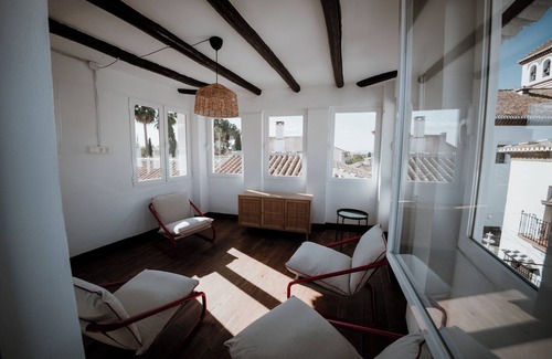 La Zubia House | Welcome to "La Casa Real". a fully restored house from 1952