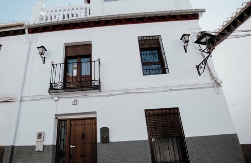 La Zubia House | Welcome to "La Casa Real". a fully restored house from 1952