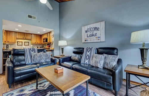 Sapphire Condo | Welcome to Lake View Villa Condo!