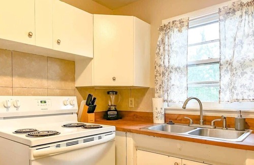 Normal House | Welcome to our Alabama Alcove!