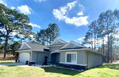 Ocala House | Welcome to our Cardinal house! Lovely and Cozy!