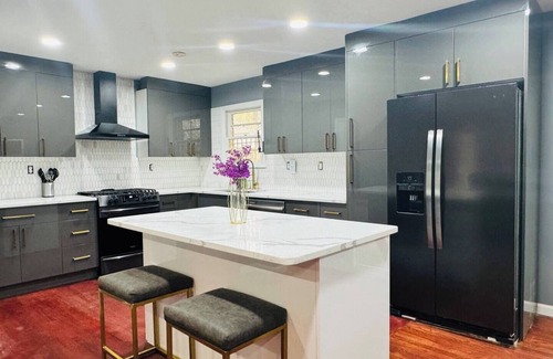 Mechanicsville Apartment | Welcome to our charming bungalow located in the historic neighborhood of Decatur, Georgia.