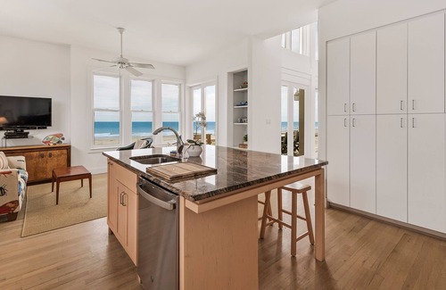 Georgetown County House | Welcome to our stunning oceanfront family beach house