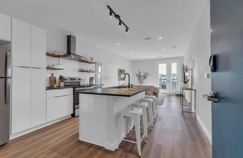 Urbandale Nations Apartment | Welcome to our stylish and spacious apartment near the Nations