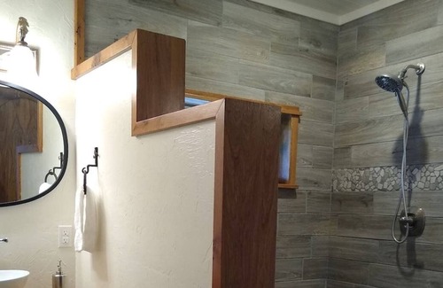 Eureka Springs House | Welcome to Rolling Hills Retreat!