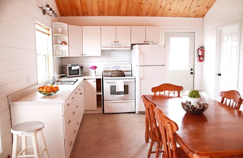 Maximeville Cottage | Welcome to Sand Dollar Beach House!