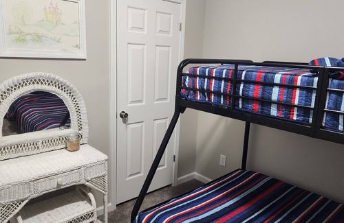 Lexington - Salisbury House | Welcome to Sandy Creek Sanctuary! Your secluded private getaway for relaxation!