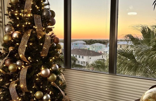 Cape Harbour Condo | Welcome to Sea-Renity! Pearl of Cape Harbour Sleeps 4 Views of marina & sunsets