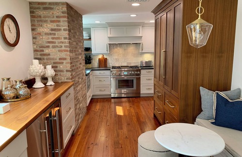 Historic District - North Apartment | Welcome to Shain Manor, Parlor Suite! Elegant, newly renovated & sleeps 4!