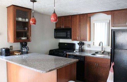 McGaheysville House | Welcome To "Snowed Inn” - Walk On And Off The Slopes