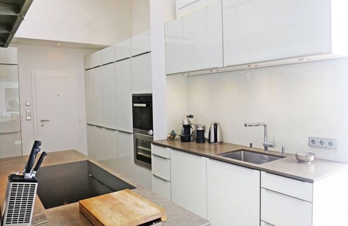 Vera Condo | welcome to tbilisi!