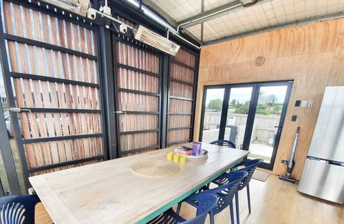 Waiotahi Cabin | Welcome to "The Awning" - 5 min from the beach.