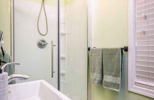 East Hill House | Welcome to the charming Gnome Home, your cozy retreat in the heart of Vernon!