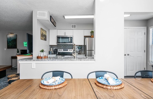 Sycamore Ridge Apartment | Welcome to The Conservatory, your dream home away from home in Atlanta.