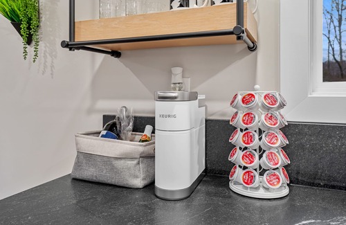 Creola Apartment | Welcome to the Juice Box!