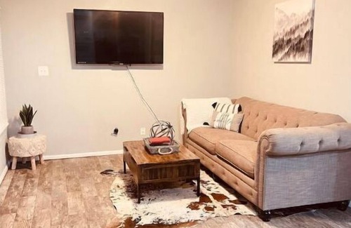 Norman House | welcome to the soonerschooner