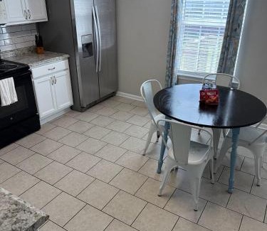 Cartersville House | Welcome To This 4BR Getaway Near LakePoint Sports