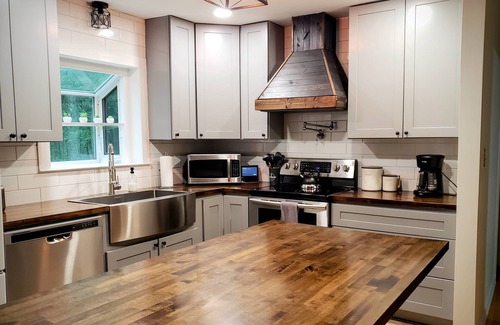 Winchester House | Welcome to Tims Ford Lake! Free UTV/kayaks/canoe, firepit, complete privacy!