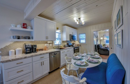 Forest Lake House | Welcome to Urban Retreat!