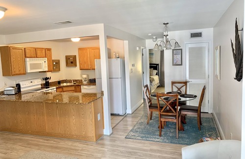 Biloxi Condo | Welcome to your Beach retreat on Beach Blvd in Biloxi, Mississippi!