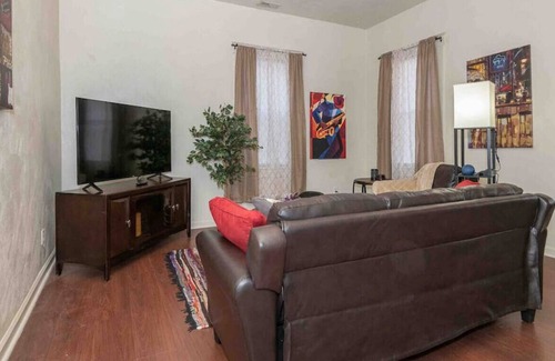 Newport News Apartment | Welcome to Your Home Away from Home