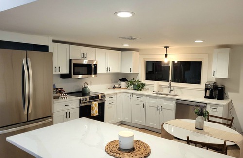 Plymouth House | Welcome to your Peaceful Waterfront Retreat in Plymouth