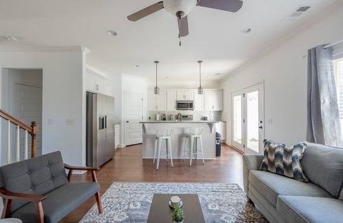 Lakewood House | Welcome to Your Perfect Getaway