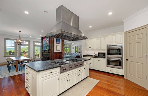 Sandwich House | Welcome to your lakeside sanctuary at White Pine on Squam