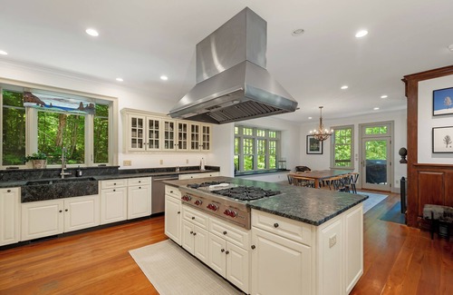 Sandwich House | Welcome to your lakeside sanctuary at White Pine on Squam