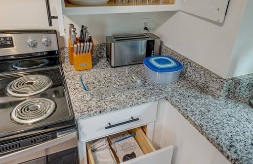 Hendersonville House | Welcome to your newly renovated and fully furnished retreat!