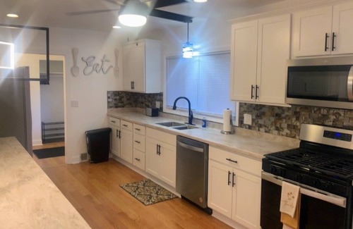 Eastside House | Welcome Traveling Nurses and Family’s to my3 bedroom 2 bathroom cozy home