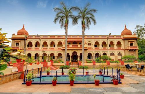 Sandur Hotel | WelcomHeritage Shivavilas Palace, HAMPI