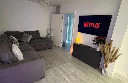 Central Milton Keynes Apartment | Welcoming 1-bedroom apartment in Milton Keynes