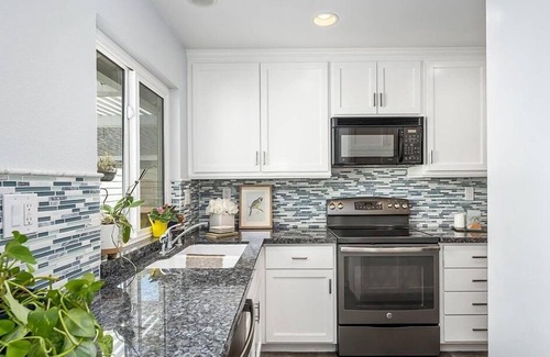 Oak Creek House | Welcoming 3-bedroom house in Irvine
