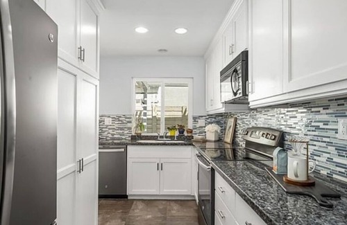 Oak Creek House | Welcoming 3-bedroom house in Irvine