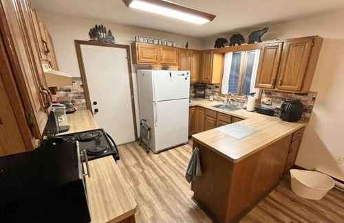 Jim Thorpe House | Welcoming 3-bedroom house with Bonus Room in Jim Thorpe! Perfect for the family!