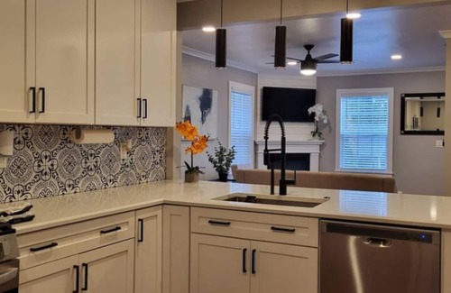 Atlanta House | Welcoming 4 Bdrm/3.5 Bth home in West End Atlanta