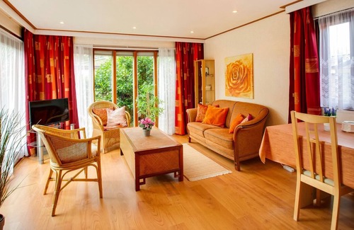 Garderen Ski Chalet | Welcoming Chalet in Garderen With Garden