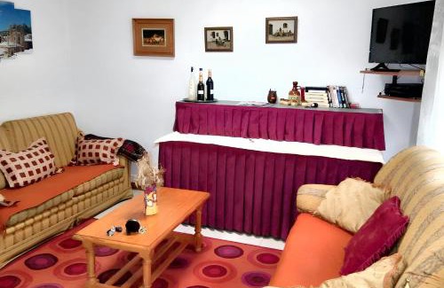 Burgos House | Welcoming House in Burgos with Terrace and City View