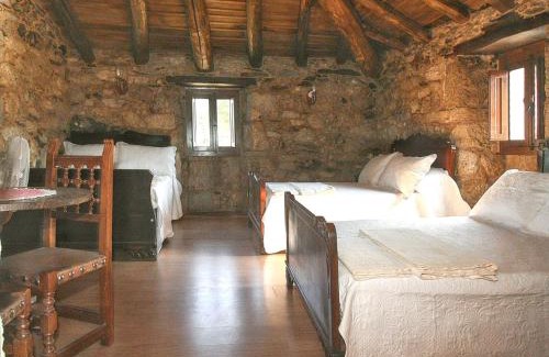 Paradela House | Welcoming House in Paradela with BBQ included