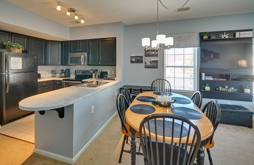 Red Hill Condo | Welcoming Myrtle Beach Condo w/ Community Perks